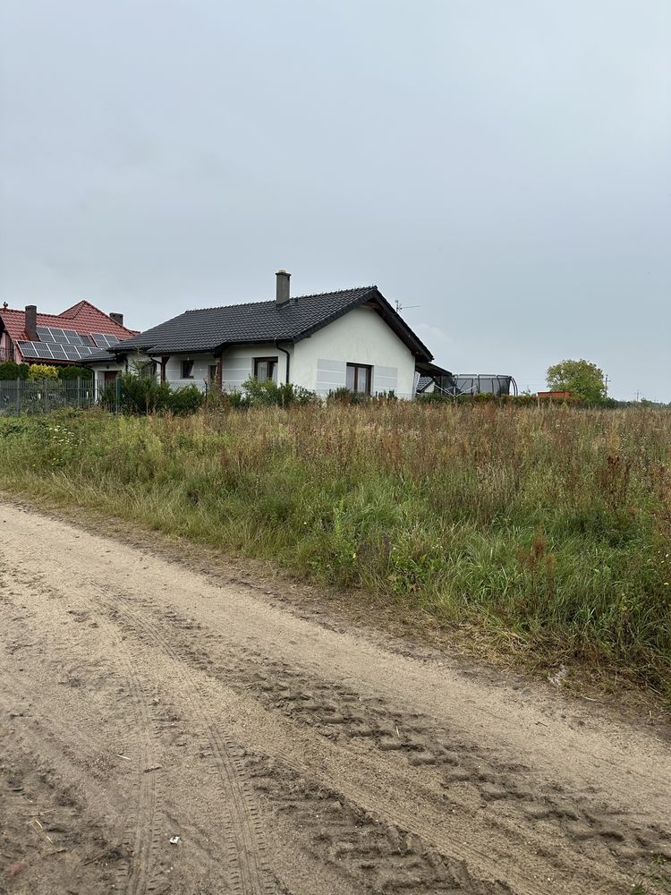 Dzialka budowlana Lutom