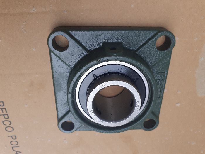 łożysko w obudowie fi 20mm zespół łożysk obudowa łożysko UCF204