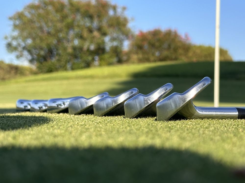Golf - Set de ferros Titleist 4-PW modelos t150/t200 + Bushnell V5
