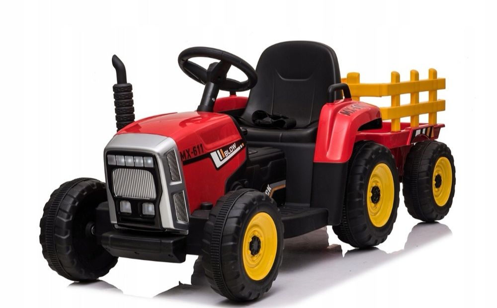 Traktor na akumulator z przyczepką