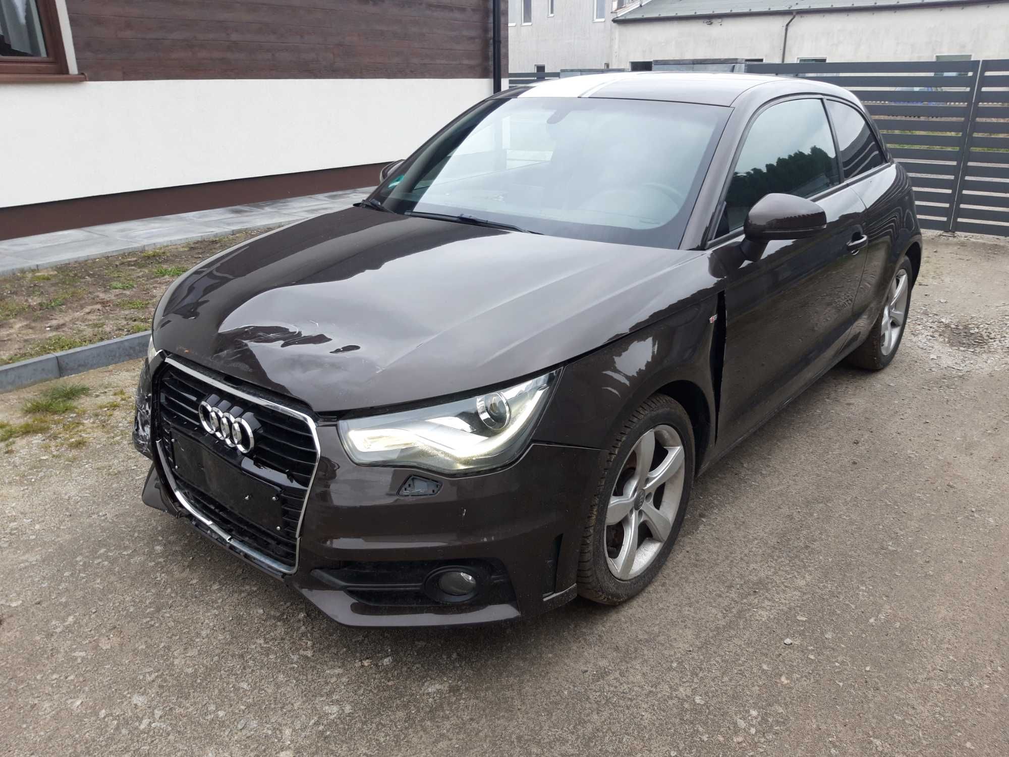 Audi A1 2.0 tdi fuil opcja S-line