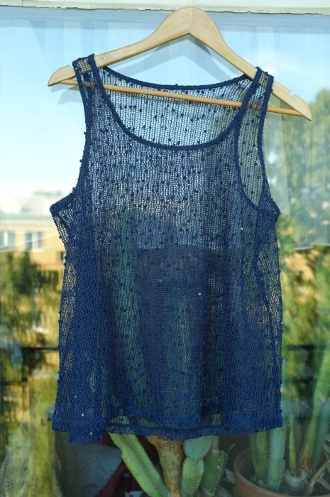 kobaltowy top siateczka na plażę, na lato pompony 38 M piękny kobalt