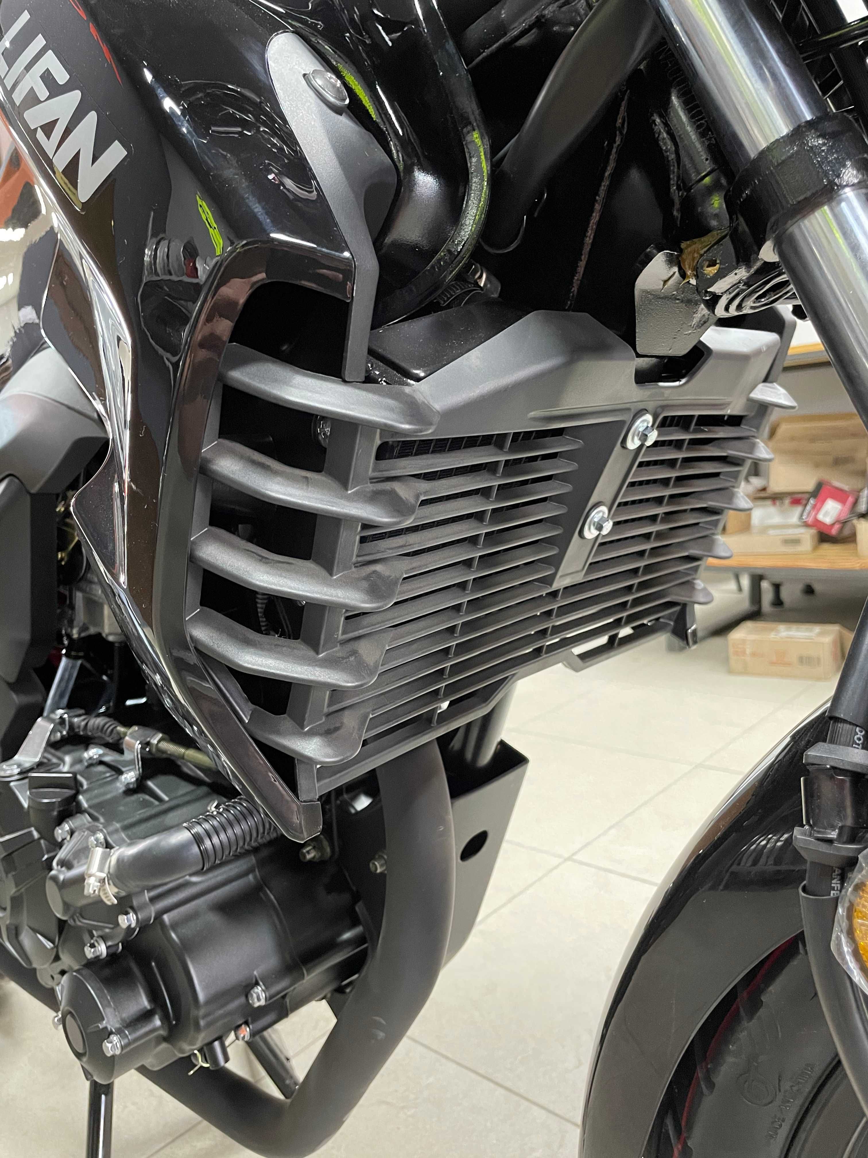 Мотоцикл Lifan KP200