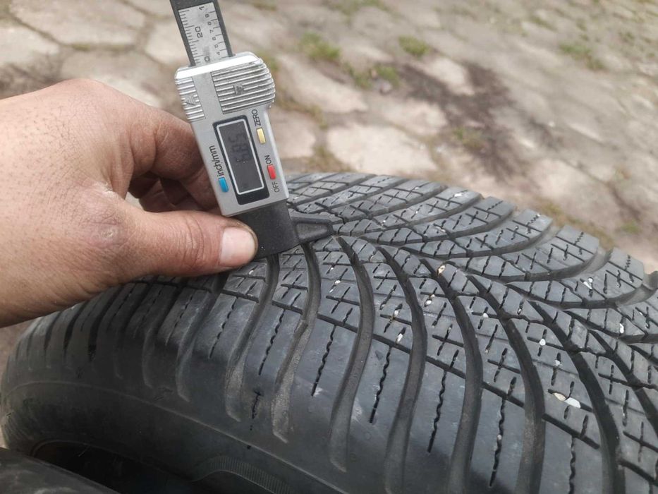 opony Goodyear 195/55/16 wielosezonowe Bieżnik 6,7-6,8mm 2024r PARA