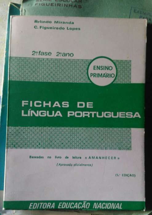 Livros escolares antigos