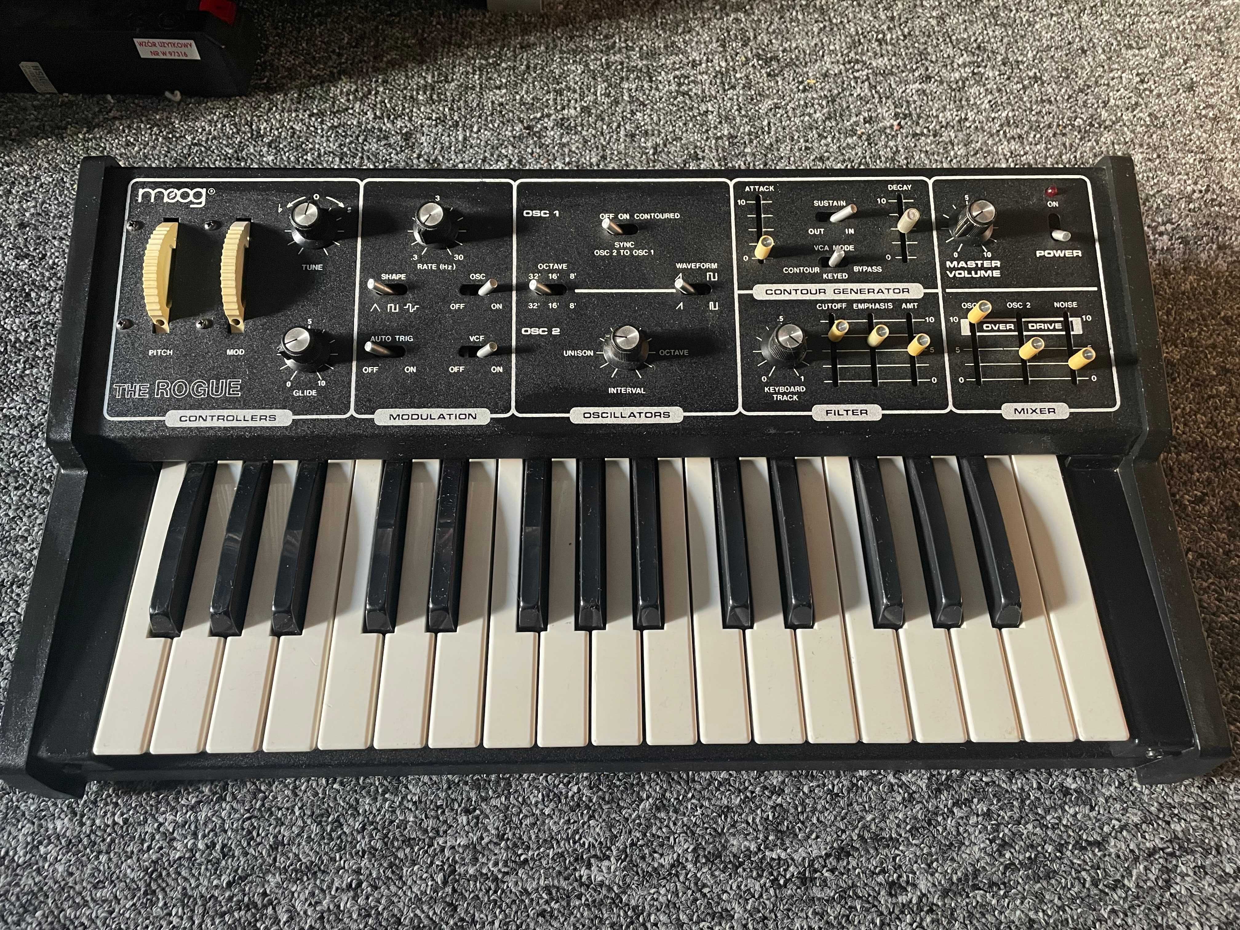 Moog Rogue Vintage 1981