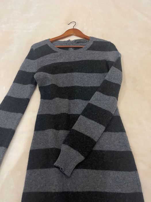 Оригинал. Продам  теплое фирменное платье Dolce Gabbana