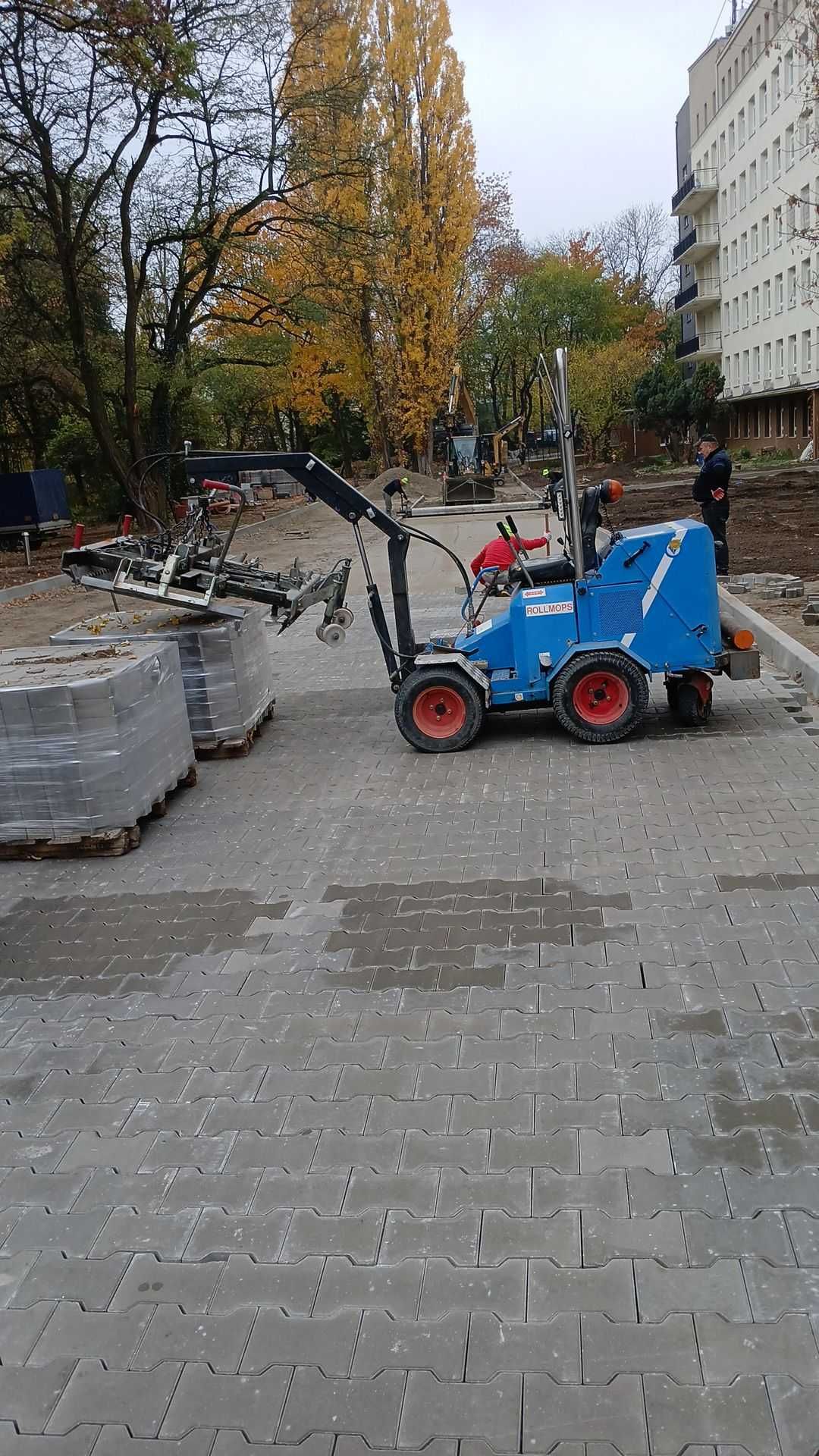 Maszynowe układanie kostki brukowej Brukarstwo przemysłowe