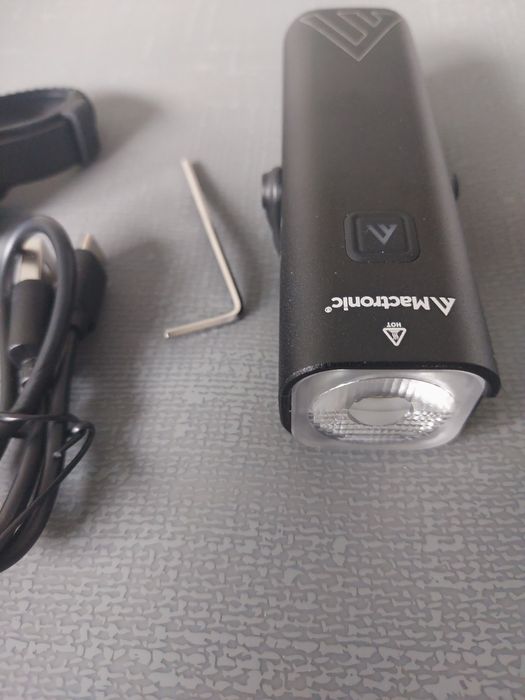 Przednia lampa rowerowa Mactronic wodoszczelna odporna na upadki bike