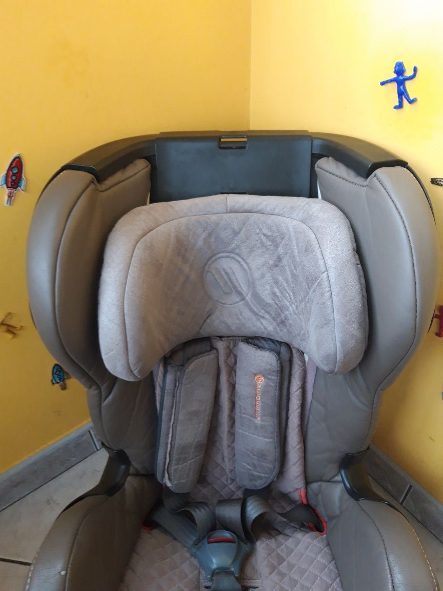 Fotelik samochodowy Avionaut Glider 9-25kg bez isofix. Możliwa wysyłka