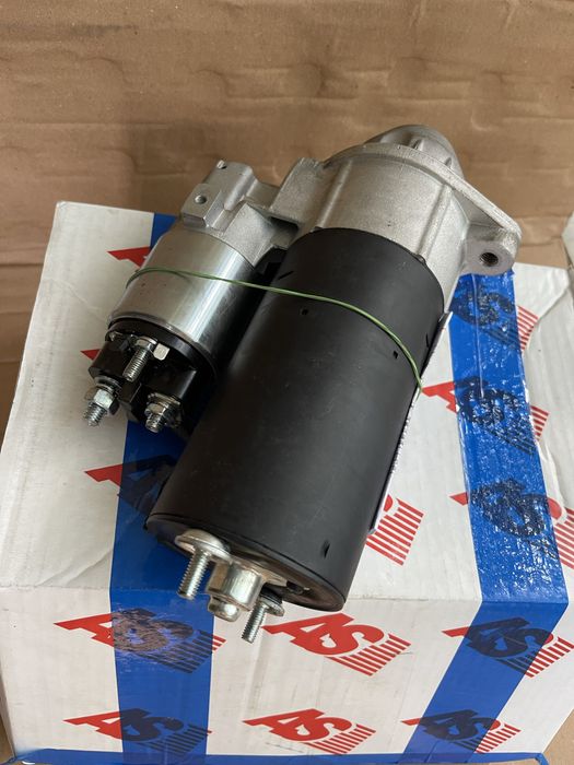 Стартер BMW e38 e39 3.5 4.4 НОВЫЙ!