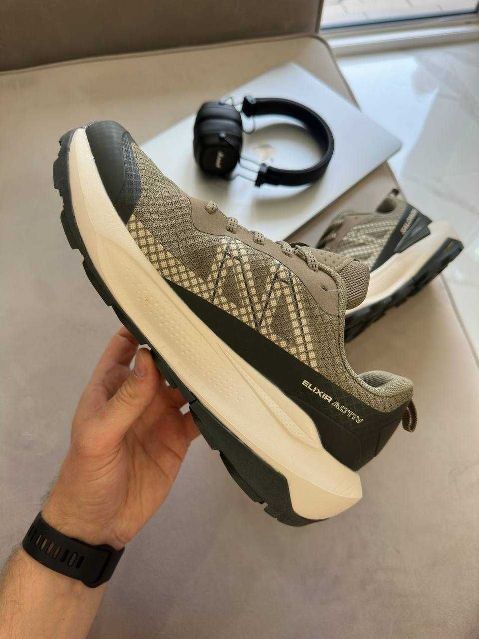 Чоловічі кросівки Salomon Elixir Activ хакі з чорним 6346 ТОП