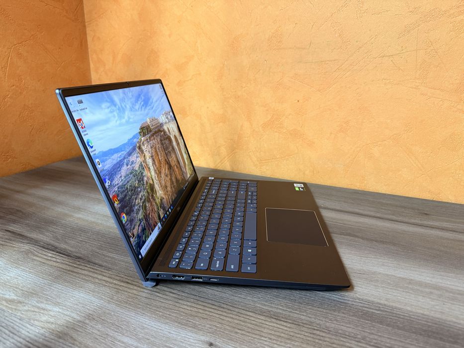 Преміум ультрабук Dell Vostro 7500(i7-10750/16/GTX1650Ti/256/FHD IPS)