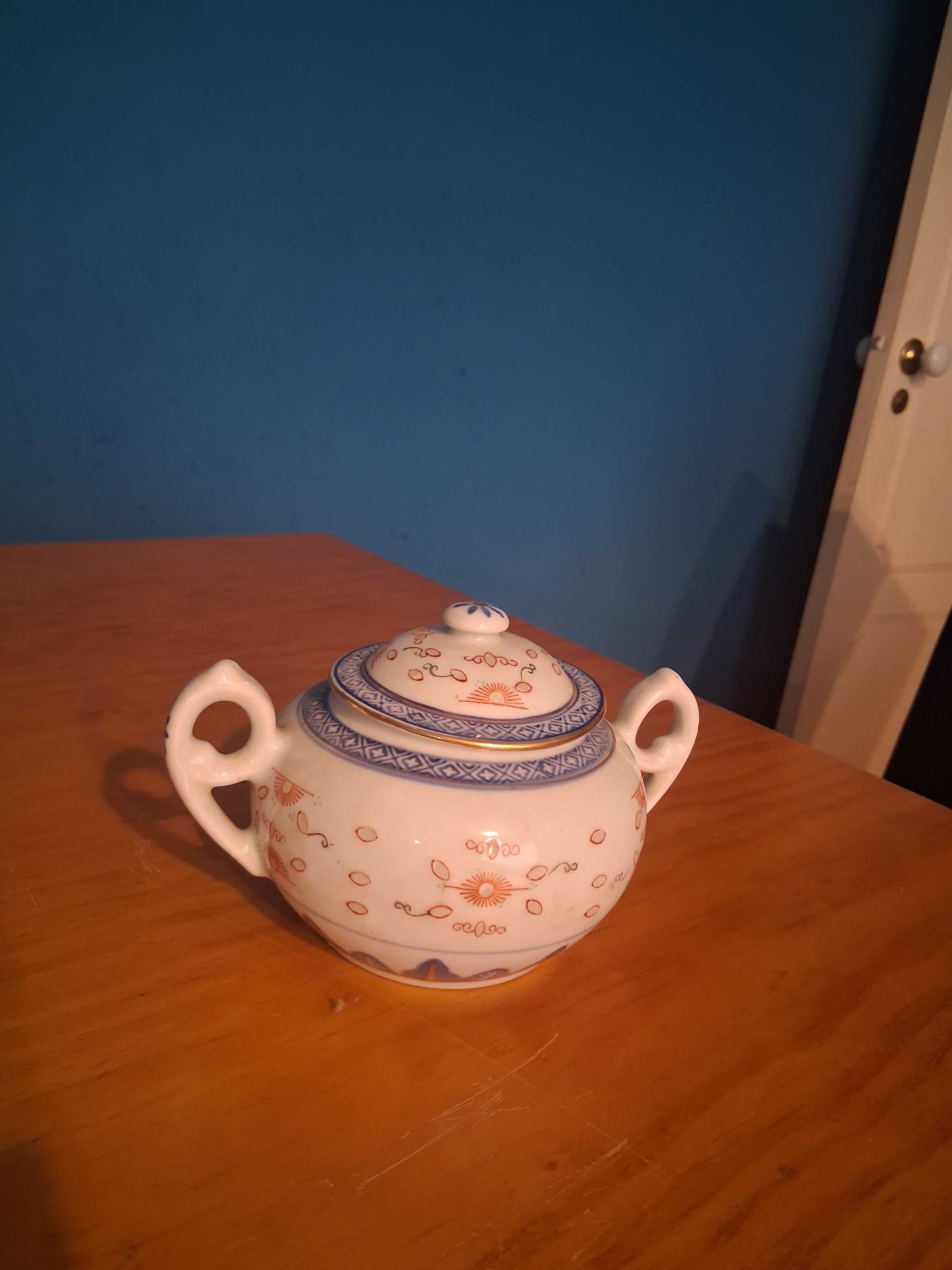 Serviço de chá e café chinês em porcelana Bago de Arroz 16 Peças