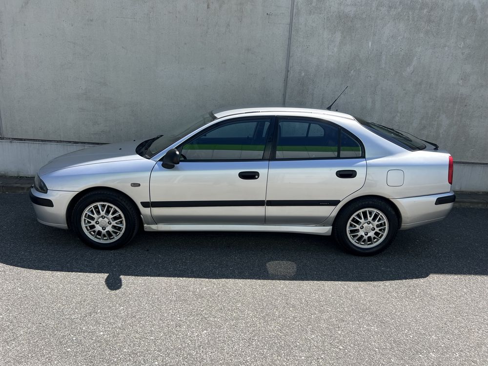 MITSUBISHI CARISMA 1.8 GDI, 2002r. klimatyzacja, skóry.