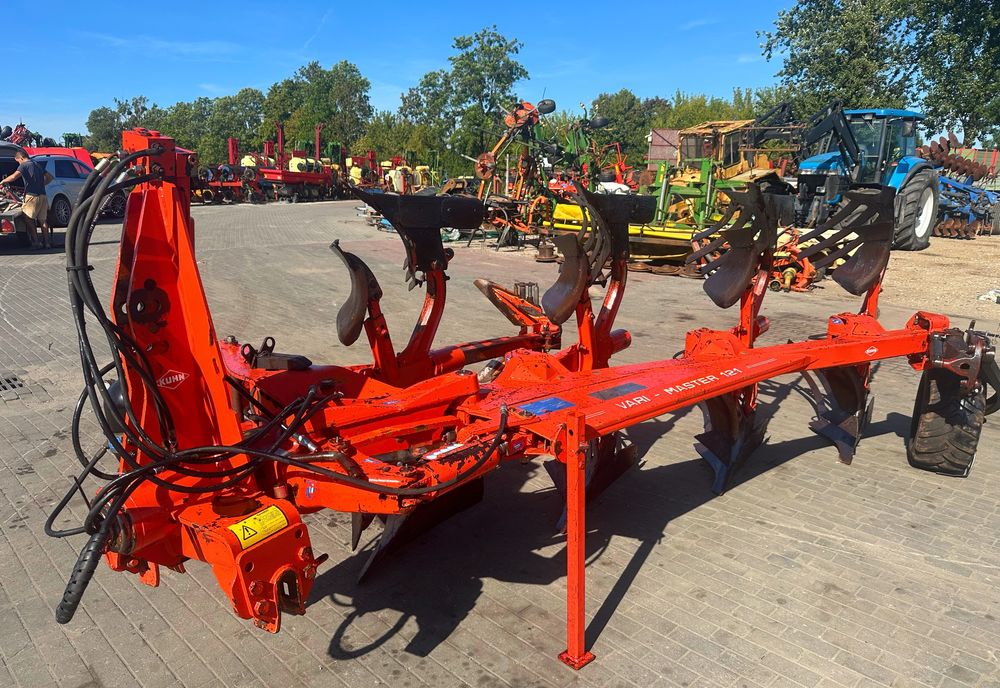 Pług obrotowy 4 skibowy Kuhn Vari Master 121 ażur 5 korpus Gratis