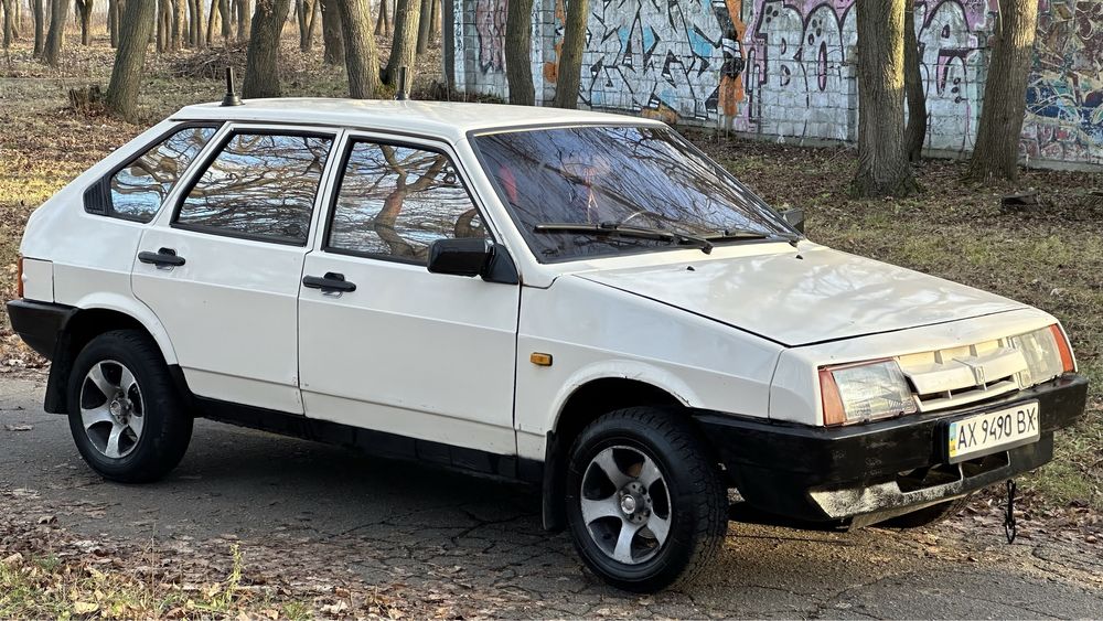 Продам автомобиль в хорошем состоянии.