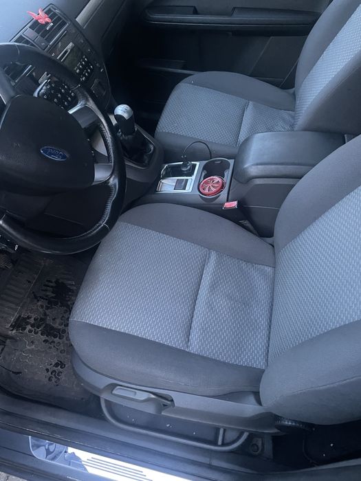 Ford c max  1.8 benzynka