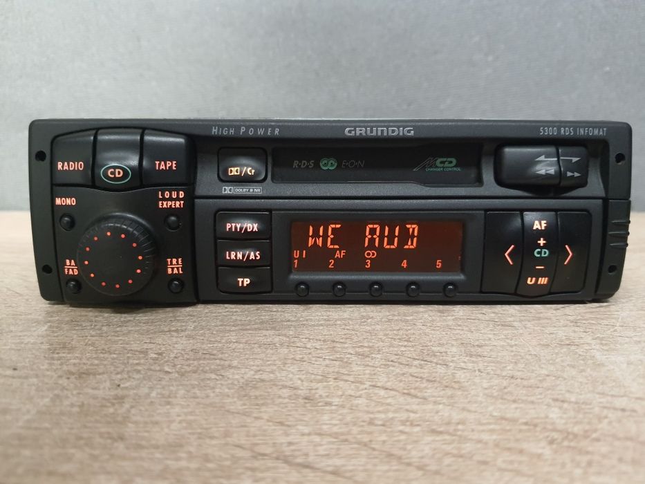 Radio samochodowe GRUNDIG 5300 kolory RDS Fiat Vw Audi 100 Mercedes