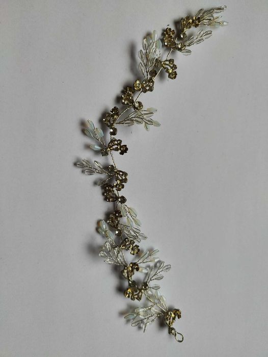 Ślubna ozdoba do włosów