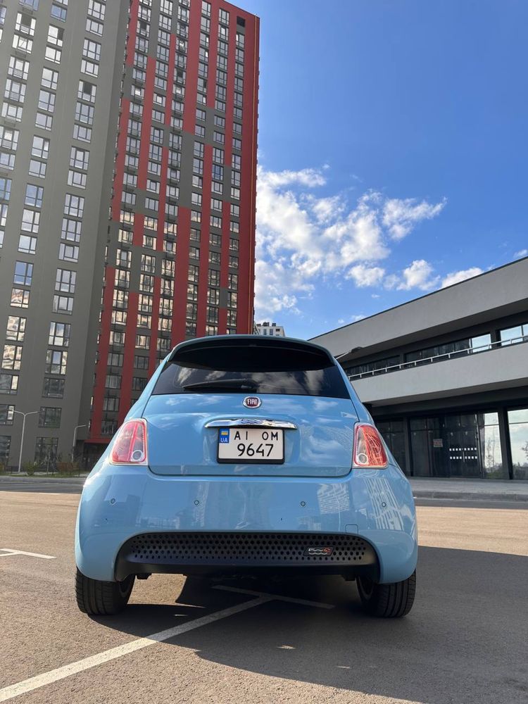 Продам Fiat 500e