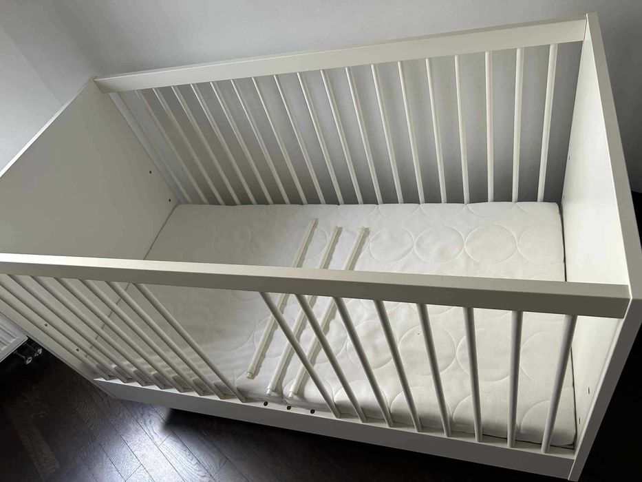 łóźeczko dziecięce 140x70 z materacem (przescieradlo gratis)