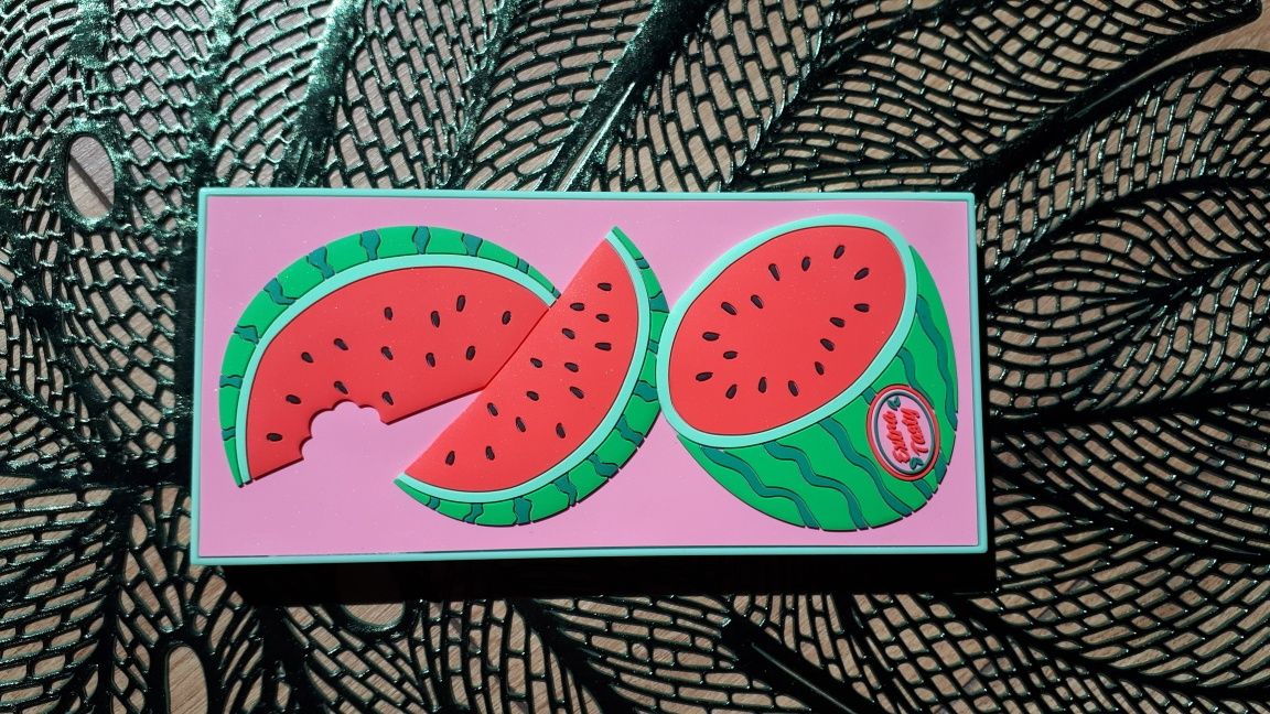 I heart revolution paleta cieni do powiek "Watermelon".