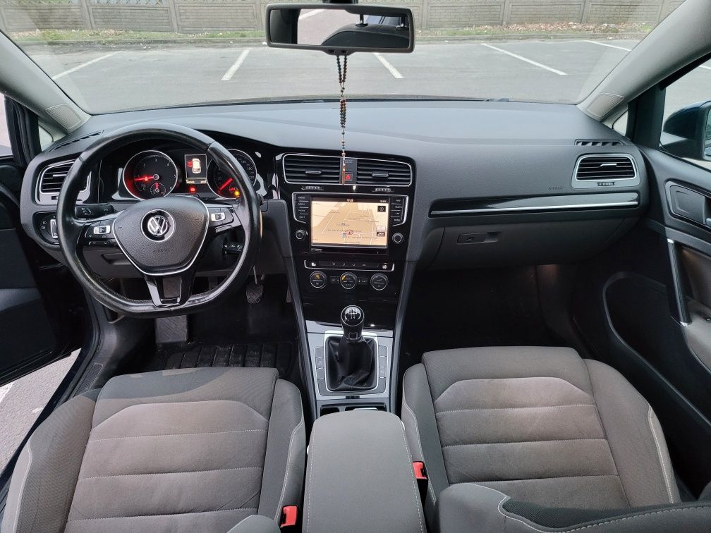 Volkswagen Golf 7 VII Highline 1.6tdi