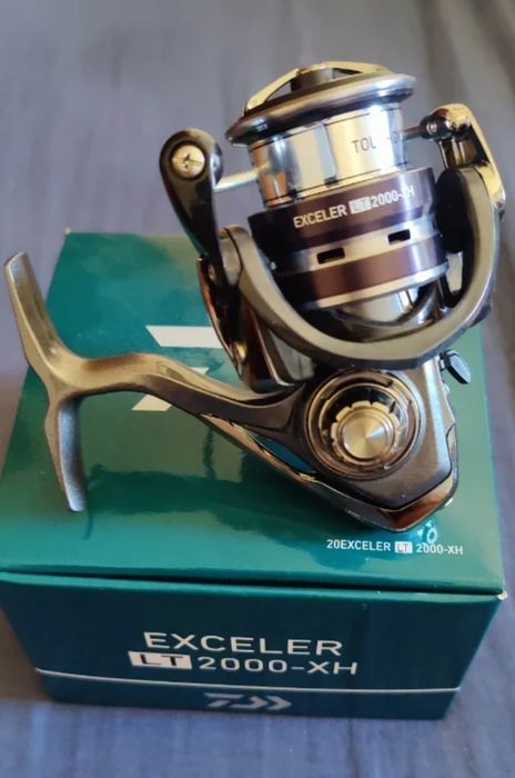Carreto Daiwa Exceler LT2000-XH