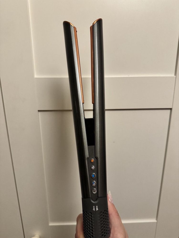 Dyson Airstrait HT01