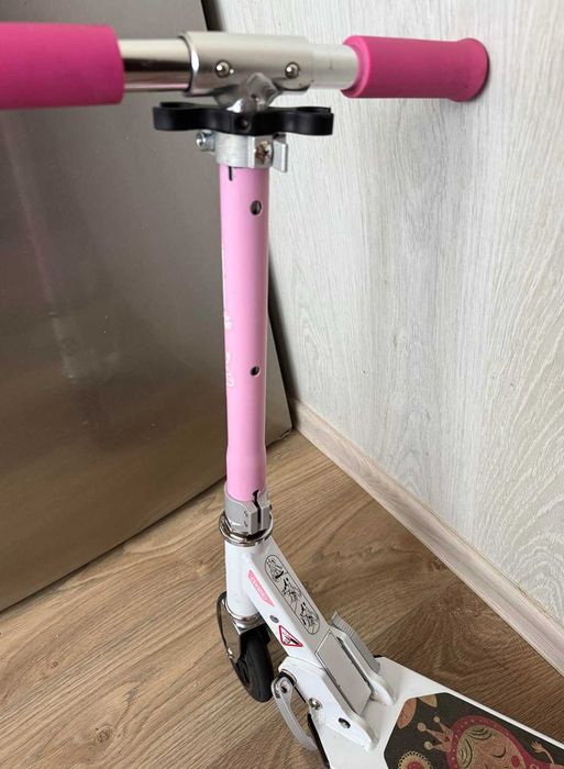 продам самокат для девочки