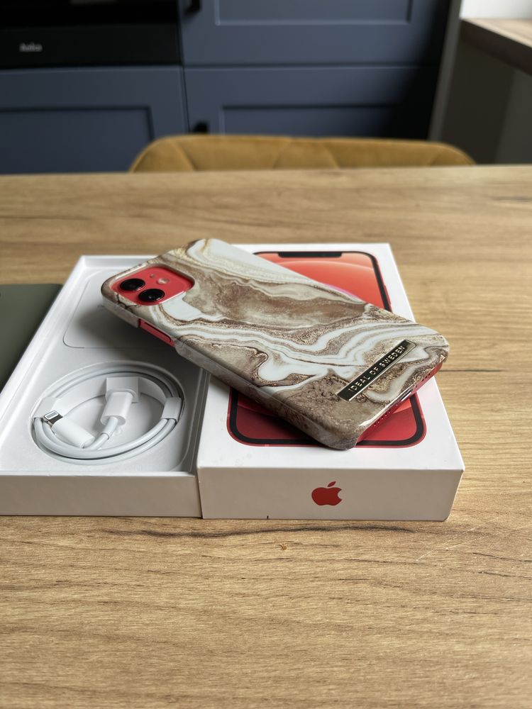 iPhone 12 Red 64GB w bardzo dobrym stanie + etui gratis