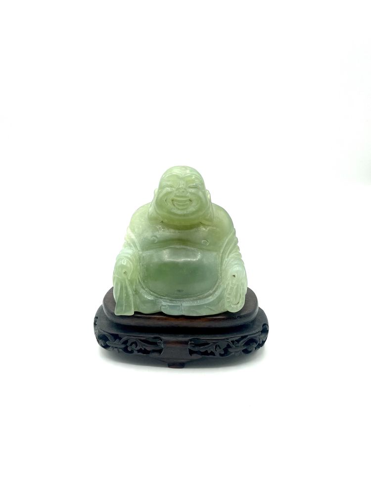 Buda antigo oriental em pedra Jade