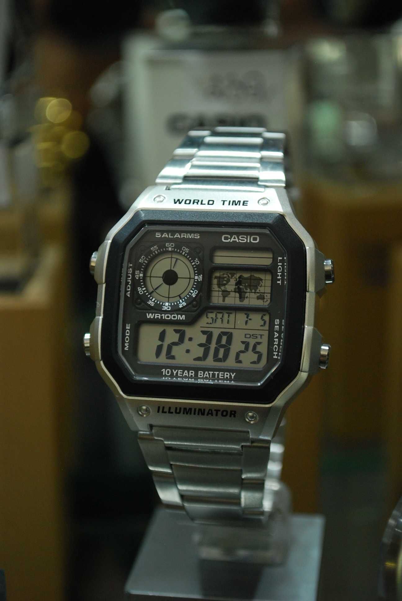Zegarek Casio AE-1200WHD-1A NOWY