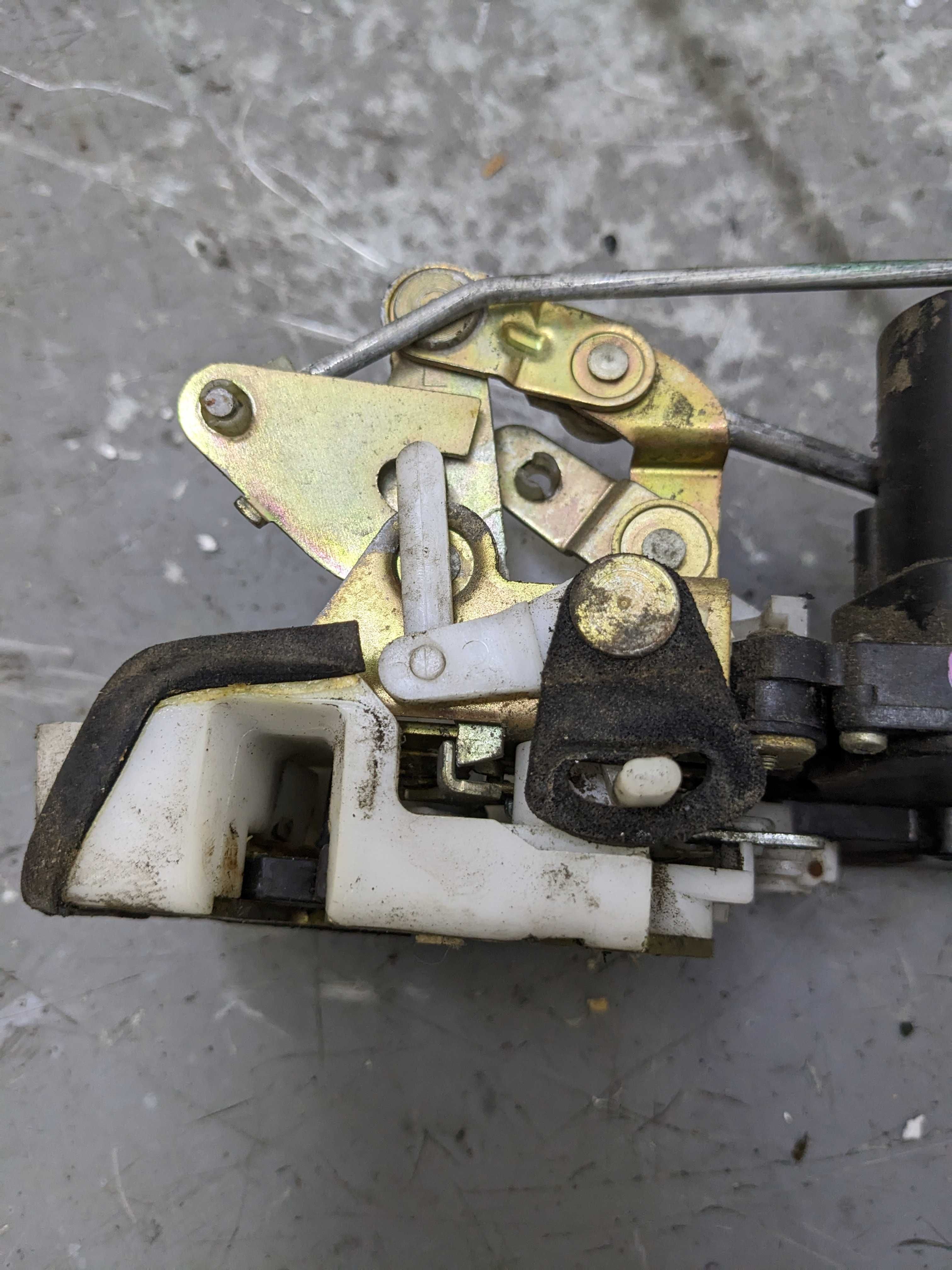 Rover 400 II 45 Zamek Drzwi Lewy Tył Lewych Tylnych LT 2 PIN