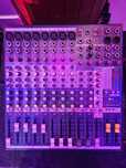 Mesa de mistura SOUNDCRAFT EFX8