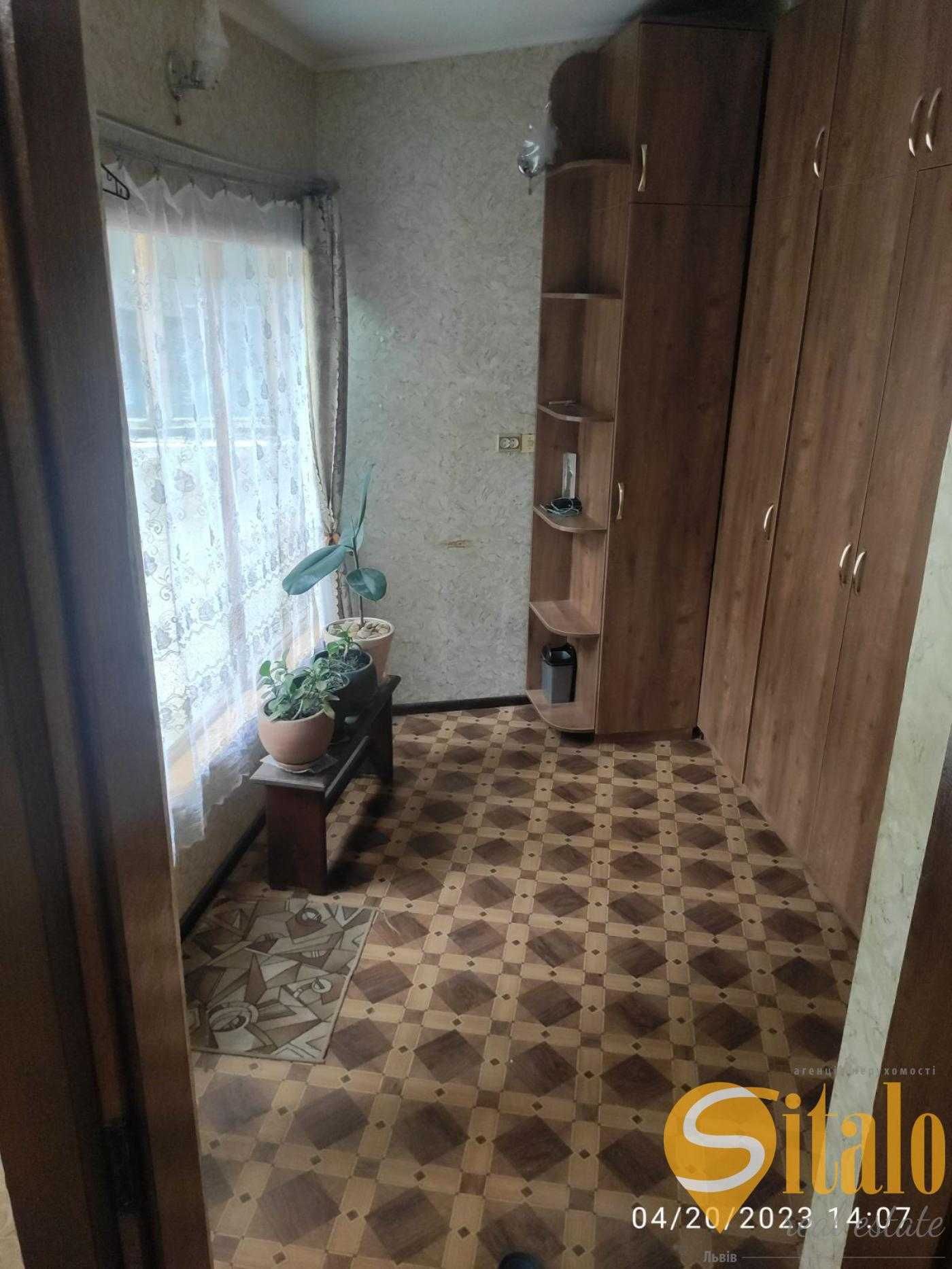 Продаж 3 кімнатної квартири, центр, Замарстинівська