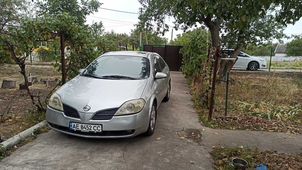 Автомбиль Ниссан Преиьера Р12