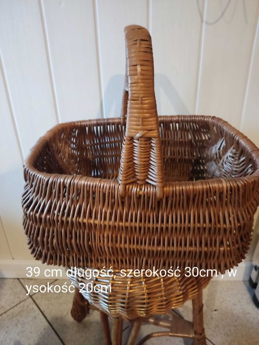 Koszyk wiklinowy