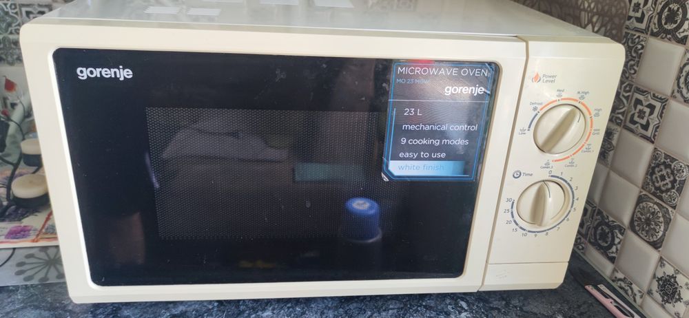 Мікрохвильова піч з грилем Gorenje