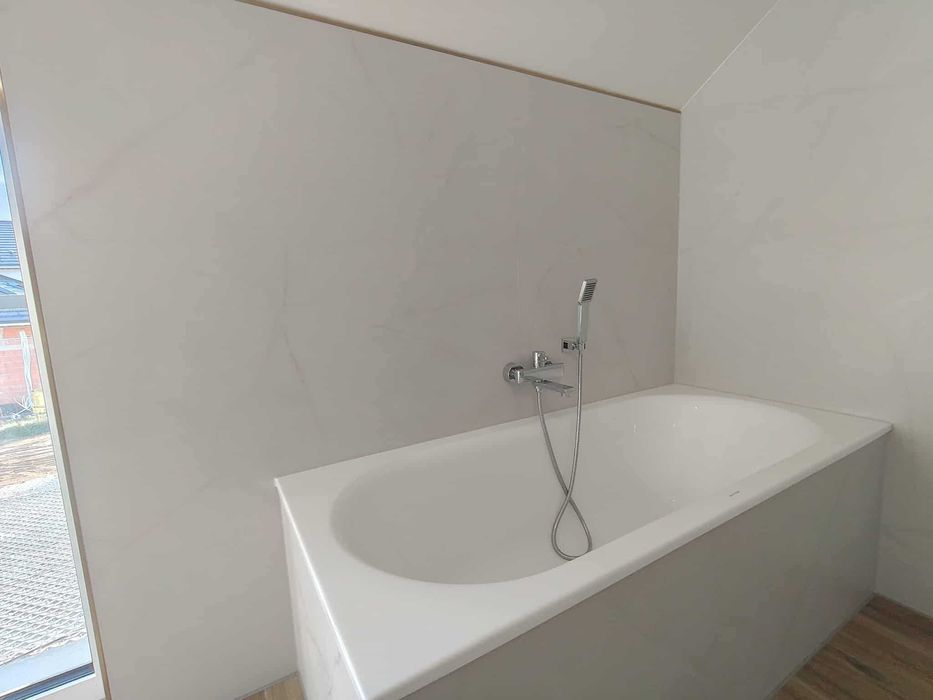 Remonty, Wykończenia wnętrz, Zabudowa poddasza, Układanie płytek