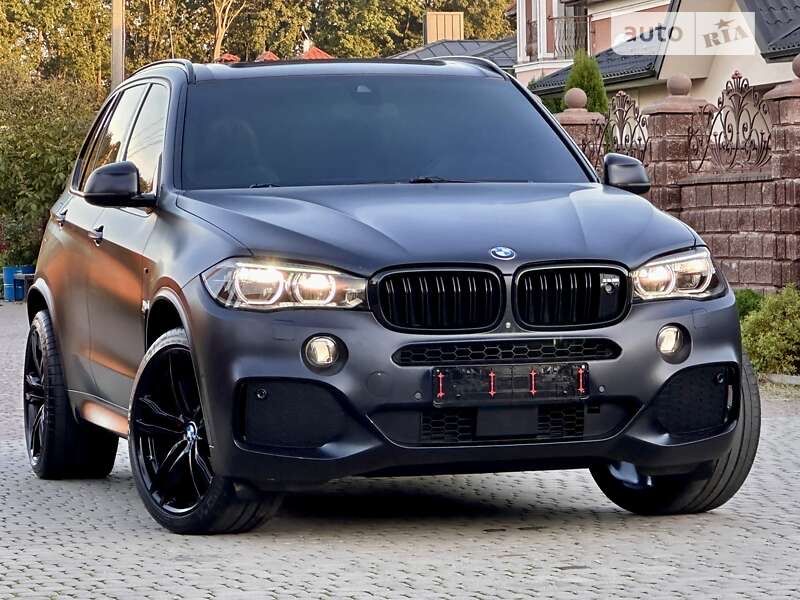 Бмв х5.чистый 2018 год полная комлектация даже ночное виденье