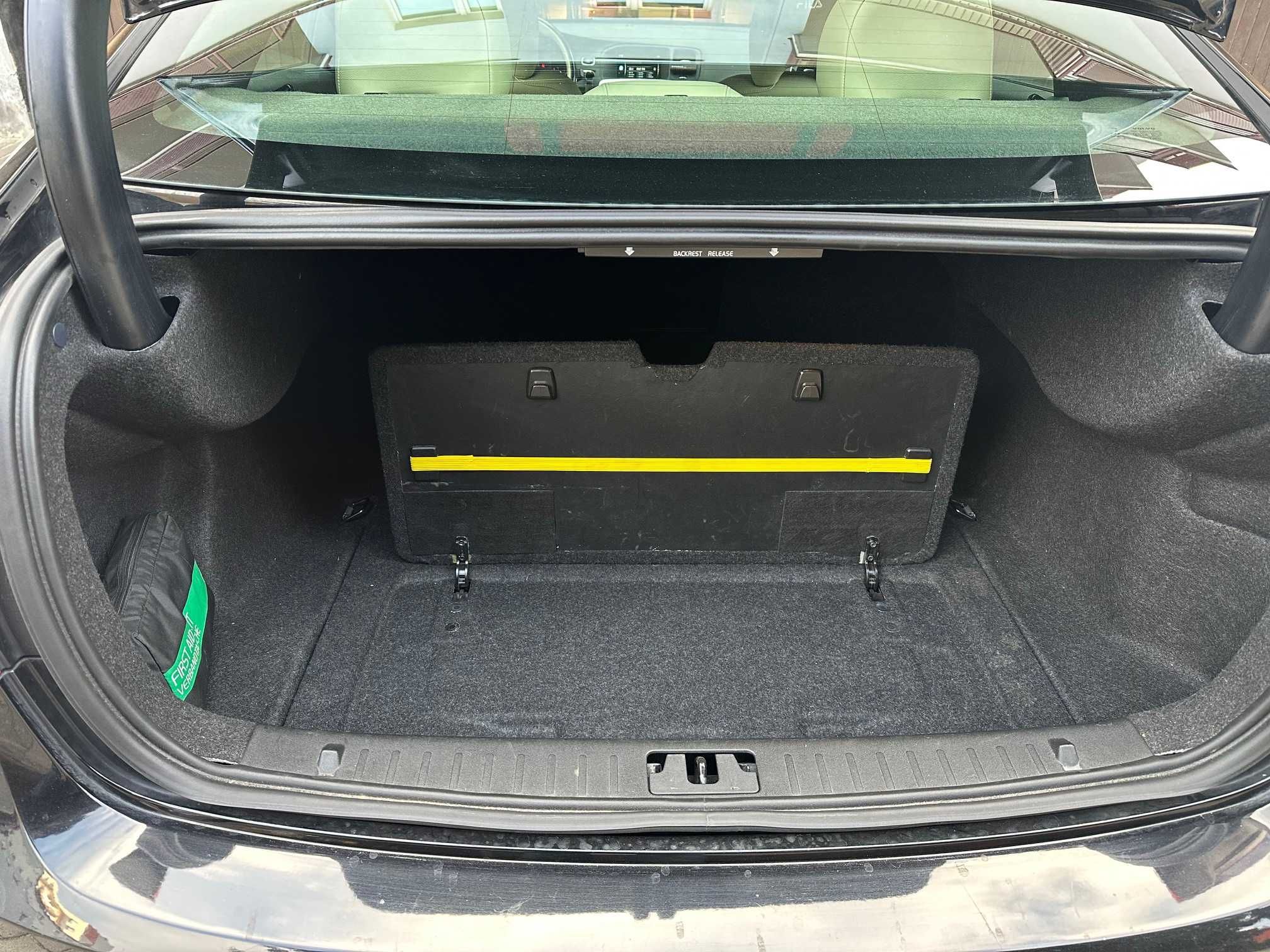 Volvo S60 II 2.0 D4 Drive-E Momentum