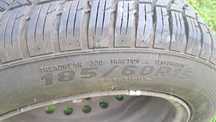 Opony 185/60R15 imperial 4szt z kolami prawie nowe