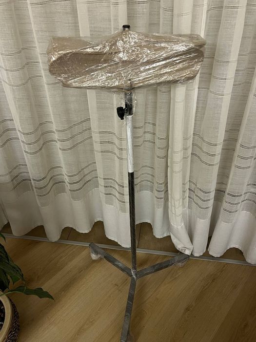 Продам медицинский штатив новый