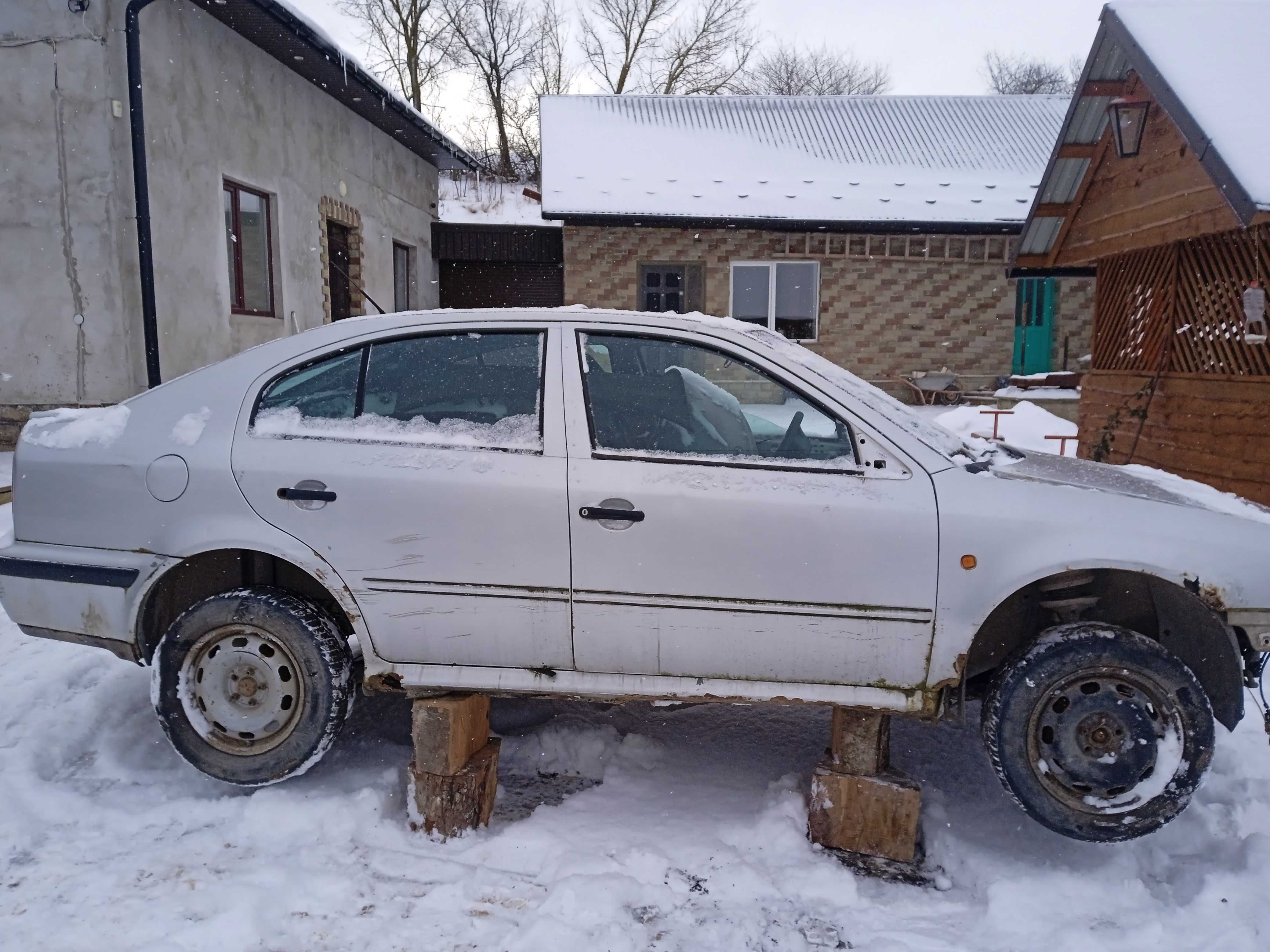 шкода тур мотор коробка бампер фаркопа колеса диски капот сідушкибалку