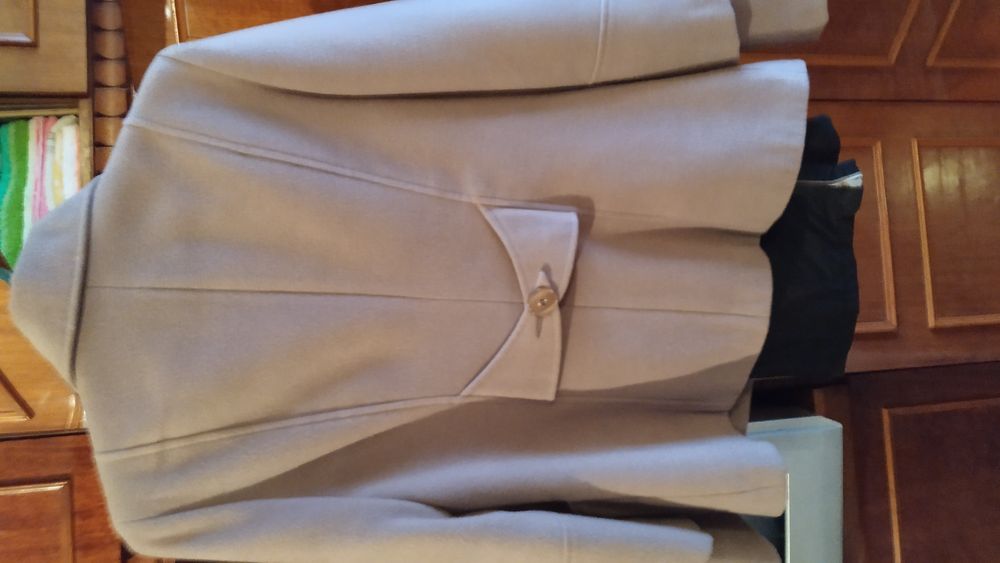 Осіннє напівпальто .