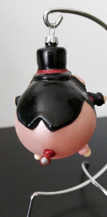 Bombka w kształcie świnki w e fraku