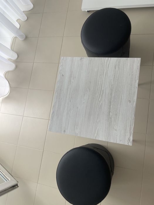 ТЕРМІНОВО!!! Набір: столик і пуфи 2 шт. Зручні і стильні!