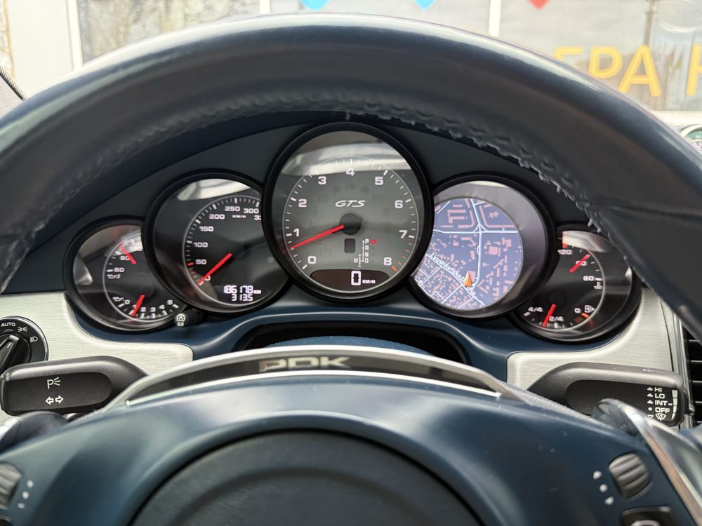 Porsche panamera GTS 4.8 2012